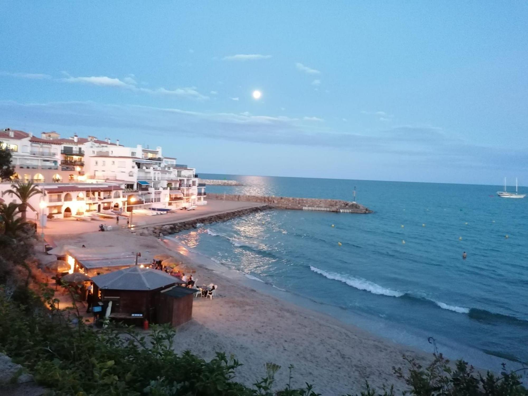 Lluna Beach Bara Roda de Bará Exteriör bild
